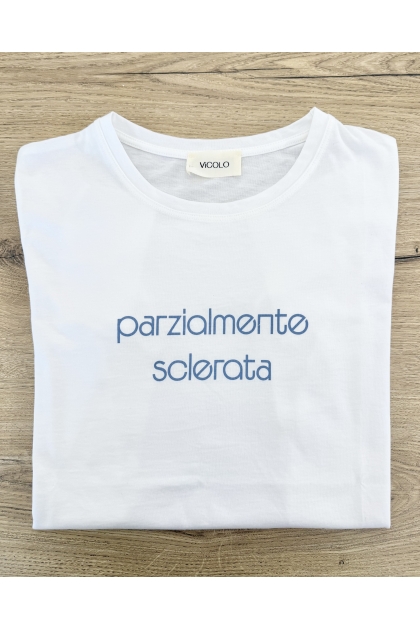 Vicolo - T Shirt bianca "Parzialmente sclerata"
