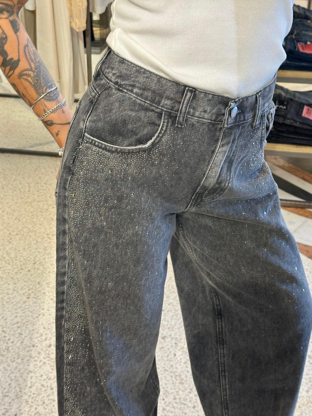 SO ALLURE - Jeans barrel con strass