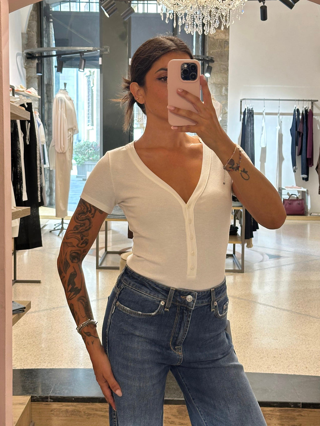 VICOLO - T Shirt in maglia a costina